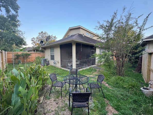 51 N Country Gate Circle, Conroe TX 77384