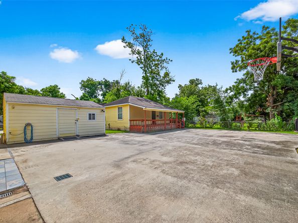 3302 Sparks Street, Houston TX 77093