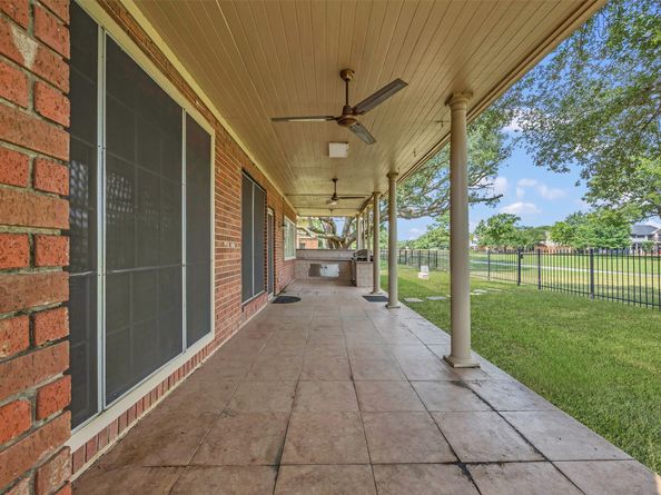 7915 Capri Circle, Houston TX 77095