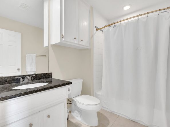 7915 Capri Circle, Houston TX 77095