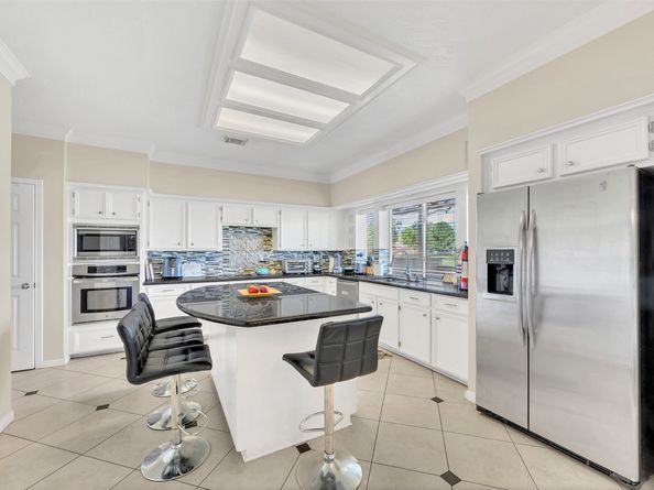 7915 Capri Circle, Houston TX 77095