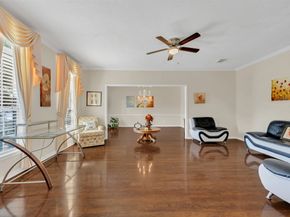 7915 Capri Circle, Houston TX 77095