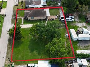7926 Mendez Street, Houston TX 77029