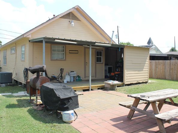 7926 Mendez Street, Houston TX 77029