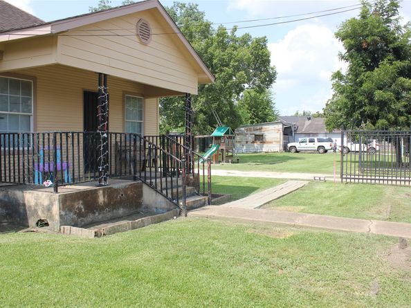 7926 Mendez Street, Houston TX 77029