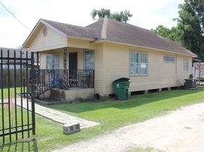 7926 Mendez Street, Houston TX 77029