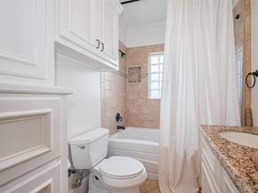 901 W 21st Street, Houston TX 77008