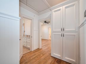 901 W 21st Street, Houston TX 77008