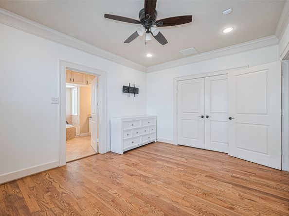 901 W 21st Street, Houston TX 77008