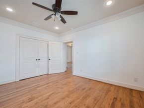 901 W 21st Street, Houston TX 77008