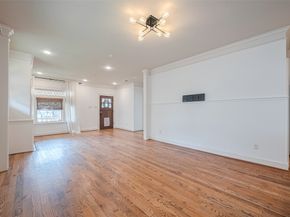 901 W 21st Street, Houston TX 77008