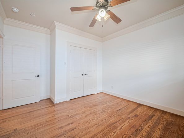 901 W 21st Street, Houston TX 77008