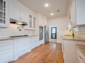 901 W 21st Street, Houston TX 77008