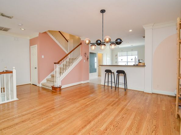208 Bremond Street, Houston TX 77006
