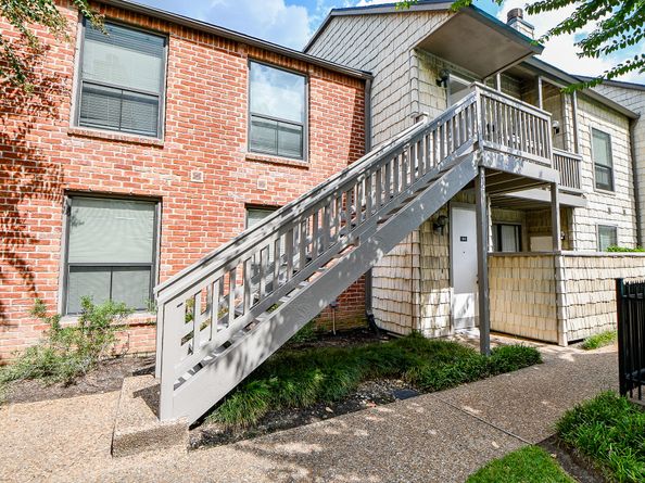 2829 Timmons Lane 190, Houston TX 77027