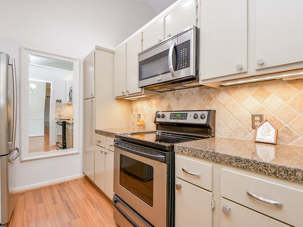 2829 Timmons Lane 190, Houston TX 77027