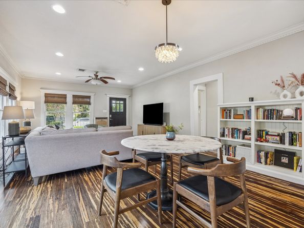 1124 Dunbar Street, Houston TX 77009