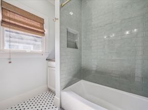 1124 Dunbar Street, Houston TX 77009