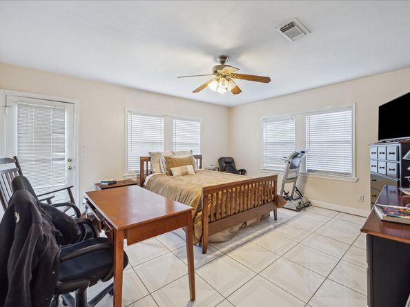 3449 N Parkwood Drive, Houston TX 77021