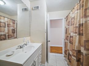 3449 N Parkwood Drive, Houston TX 77021