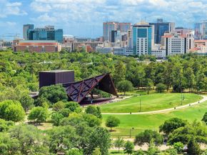 3449 N Parkwood Drive, Houston TX 77021