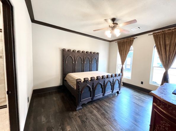 1241 W 24th Street C, Houston TX 77008