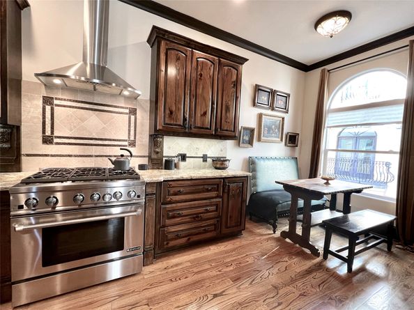 1241 W 24th Street C, Houston TX 77008