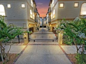 1241 W 24th Street C, Houston TX 77008