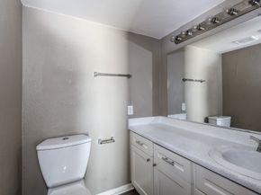 8529 Hearth Drive 25, Houston TX 77054