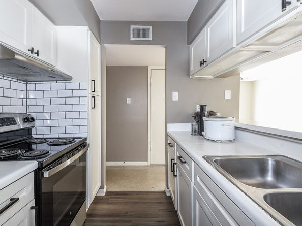 8529 Hearth Drive 25, Houston TX 77054
