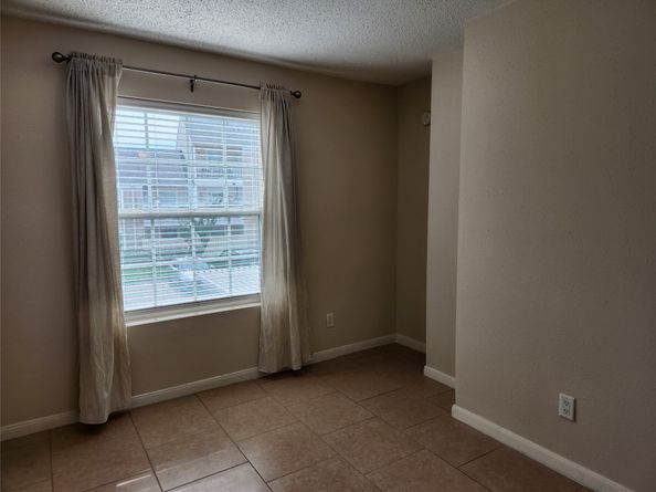 2750 Holly Hall Street 304, Houston TX 77054