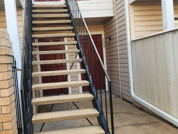 2750 Holly Hall Street 304, Houston TX 77054