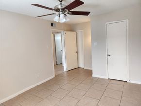2750 Holly Hall Street 304, Houston TX 77054