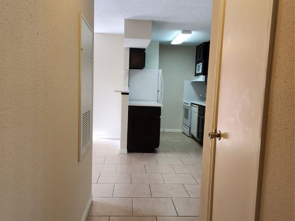 2750 Holly Hall Street 304, Houston TX 77054
