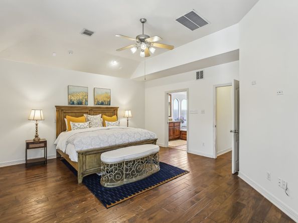 15614 Stone Gables Lane, Houston TX 77044