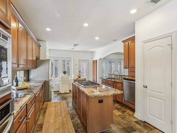 15614 Stone Gables Lane, Houston TX 77044