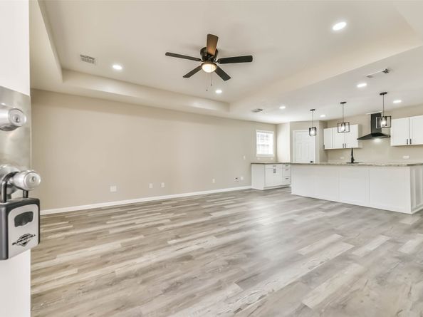 7929 Ritz Street, Houston TX 77028