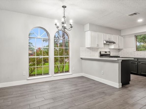 10622 Highland Woods Drive, Sugar Land TX 77498