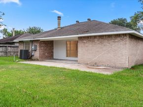 10622 Highland Woods Drive, Sugar Land TX 77498