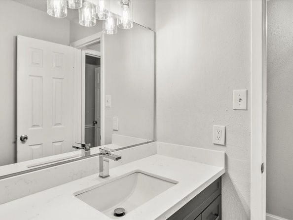 10622 Highland Woods Drive, Sugar Land TX 77498