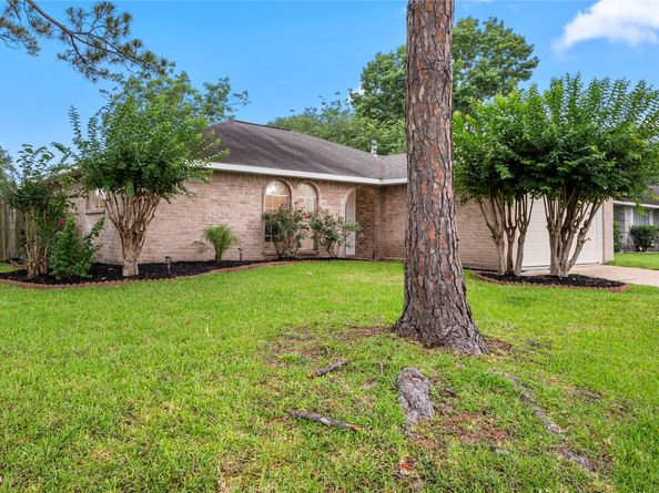 10622 Highland Woods Drive, Sugar Land TX 77498