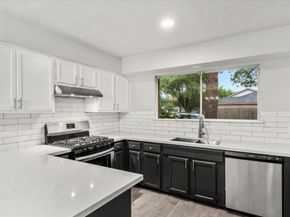 10622 Highland Woods Drive, Sugar Land TX 77498