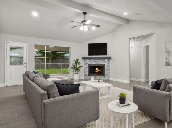 10622 Highland Woods Drive, Sugar Land TX 77498