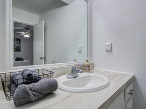 5542 Holly Street 209, Houston TX 77081