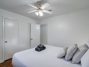 5542 Holly Street 209, Houston TX 77081