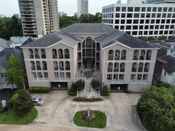 58 Briar Hollow Lane 403, Houston TX 77027