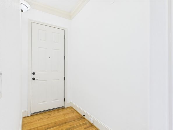 58 Briar Hollow Lane 403, Houston TX 77027