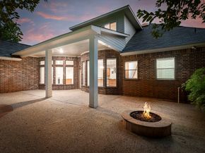 6 Hithervale Court, The Woodlands TX 77382