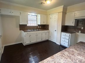 10211 Hinds Street, Houston TX 77034