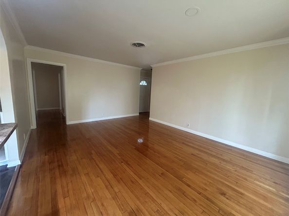 10211 Hinds Street, Houston TX 77034